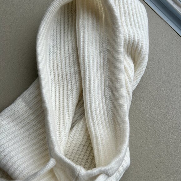 100% Cashmere Balaclava -  Snood / hood-hat and neck warmer - Picture 3 of 8